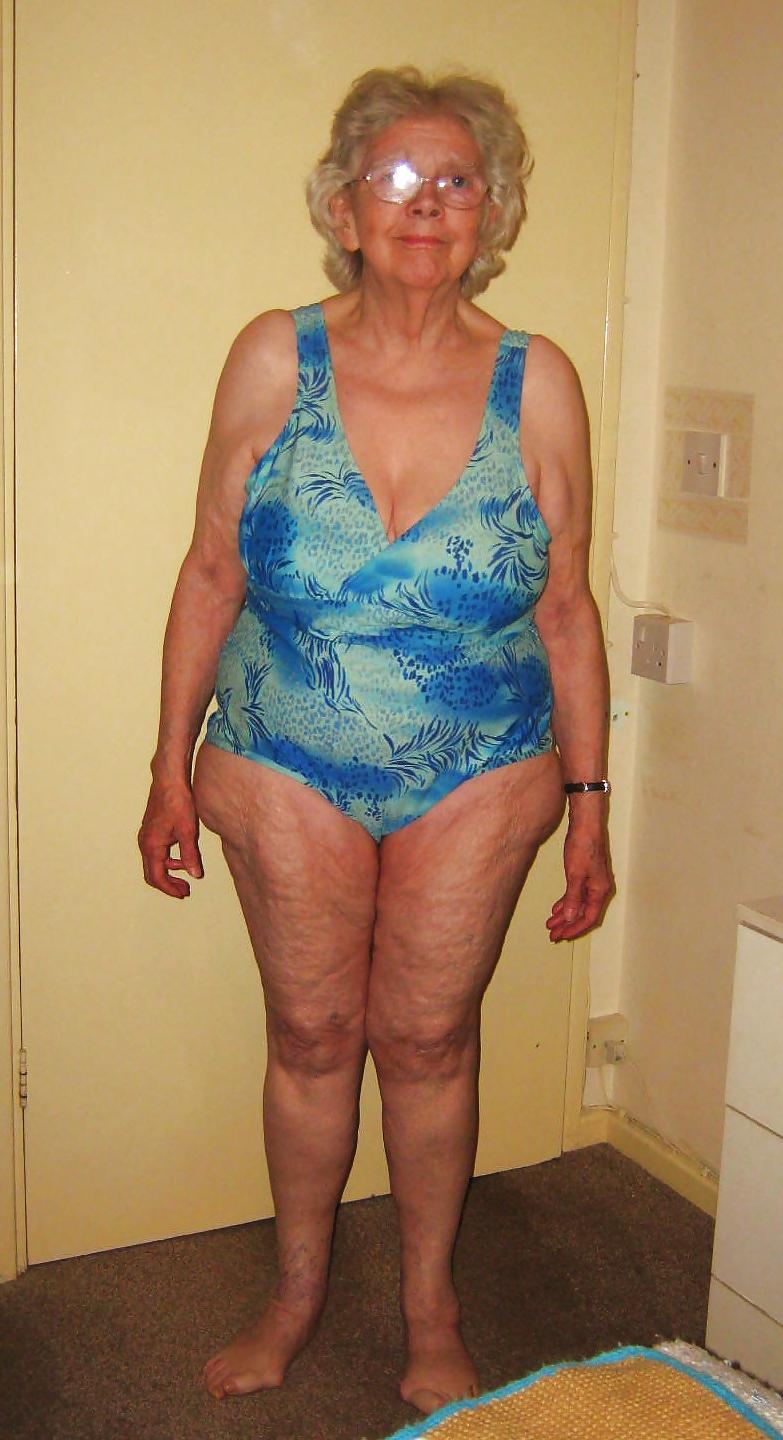 19P SHEILA 80 YEAR OLD GRANNY FROM UK