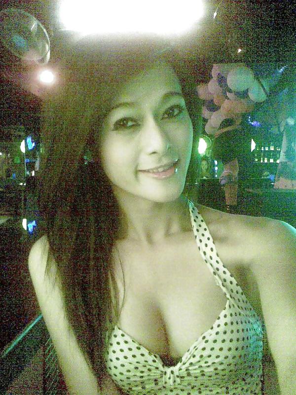 25P Phuket Ladyboy Nuoy - non nude pics