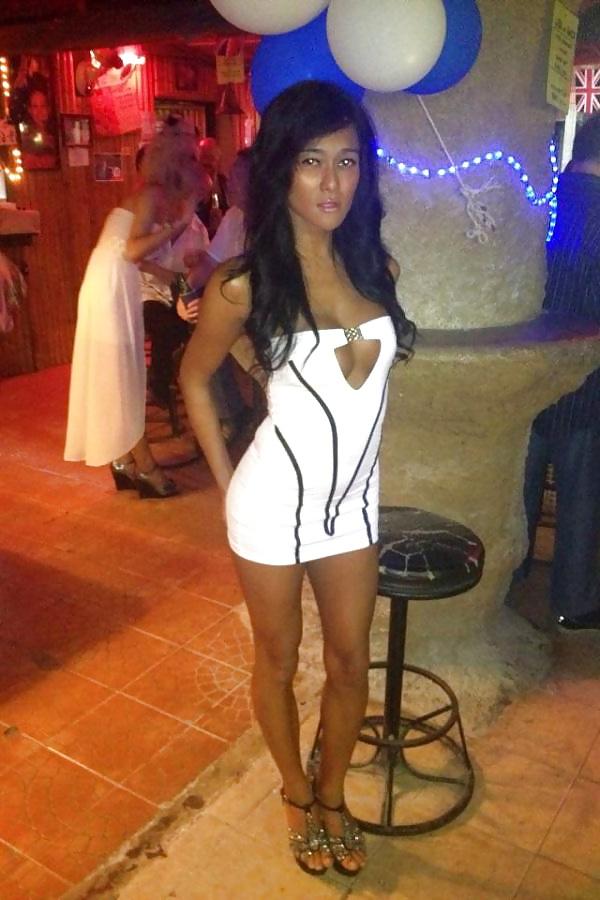 25P Phuket Ladyboy Nuoy - non nude pics