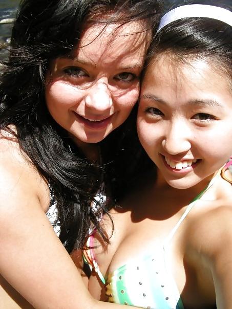 19P Cute young asian girls
