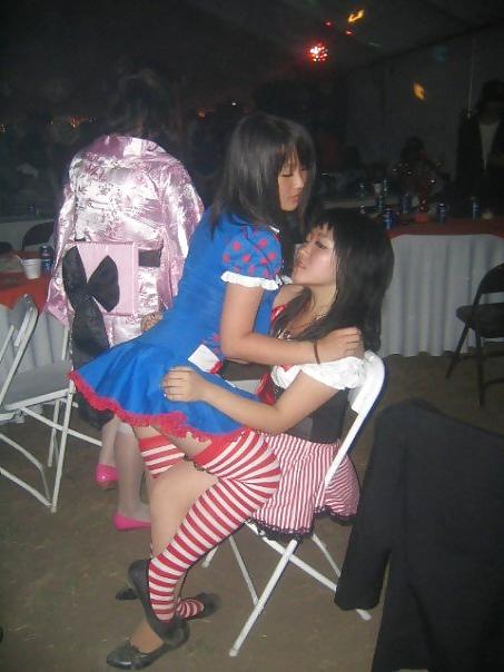 19P Cute young asian girls