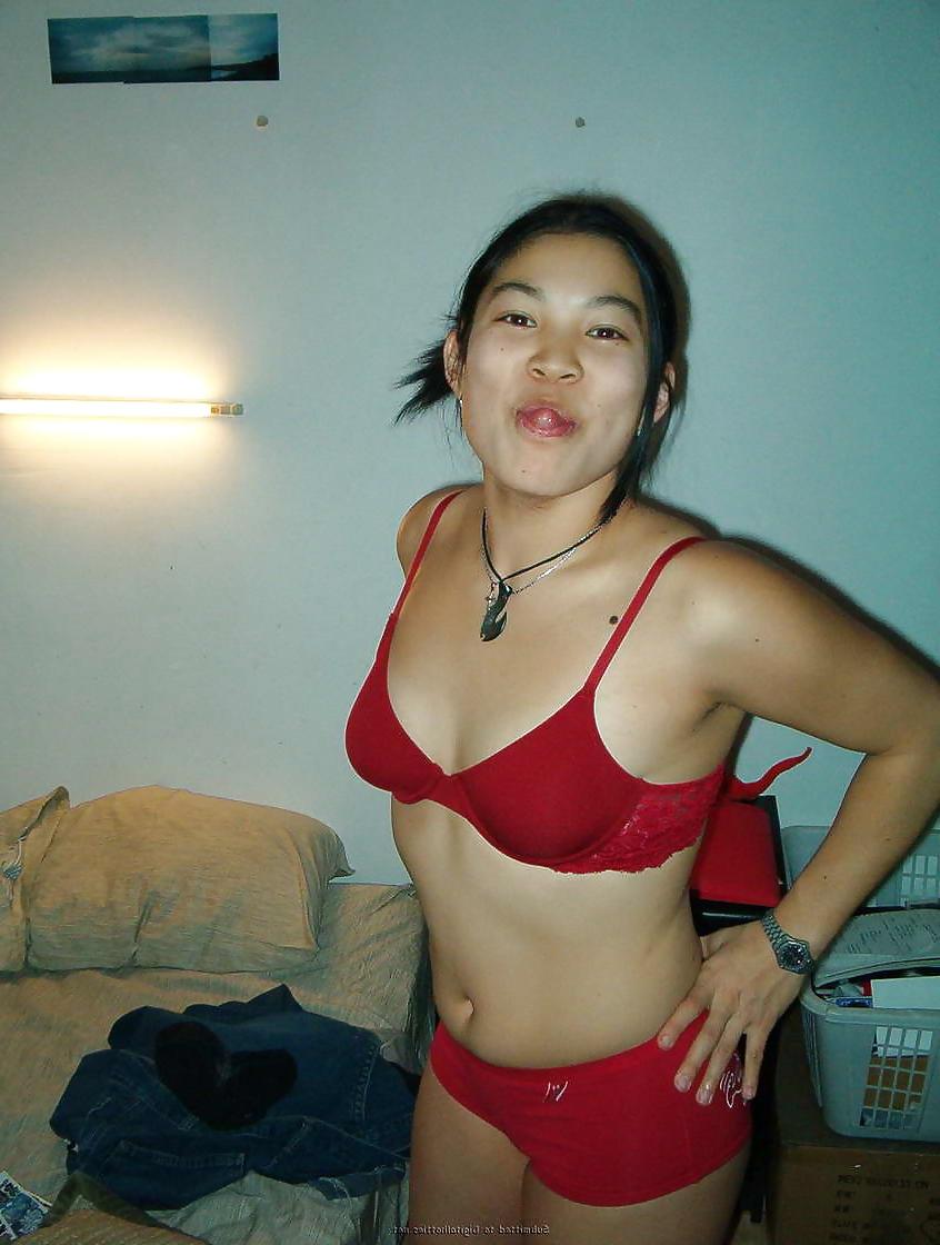 25P Asian shaved girl 04
