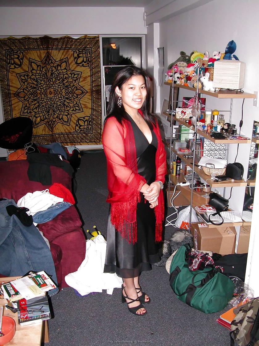 25P Asian shaved girl 04