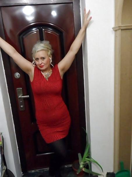 25P Sexy Moms and Grannies (non-naked)