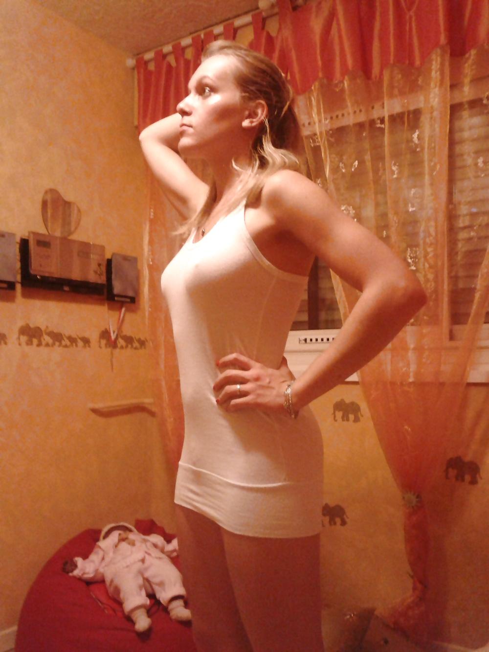 19P Sexy blonde girlfriend home teen tits pussy butt ass feet
