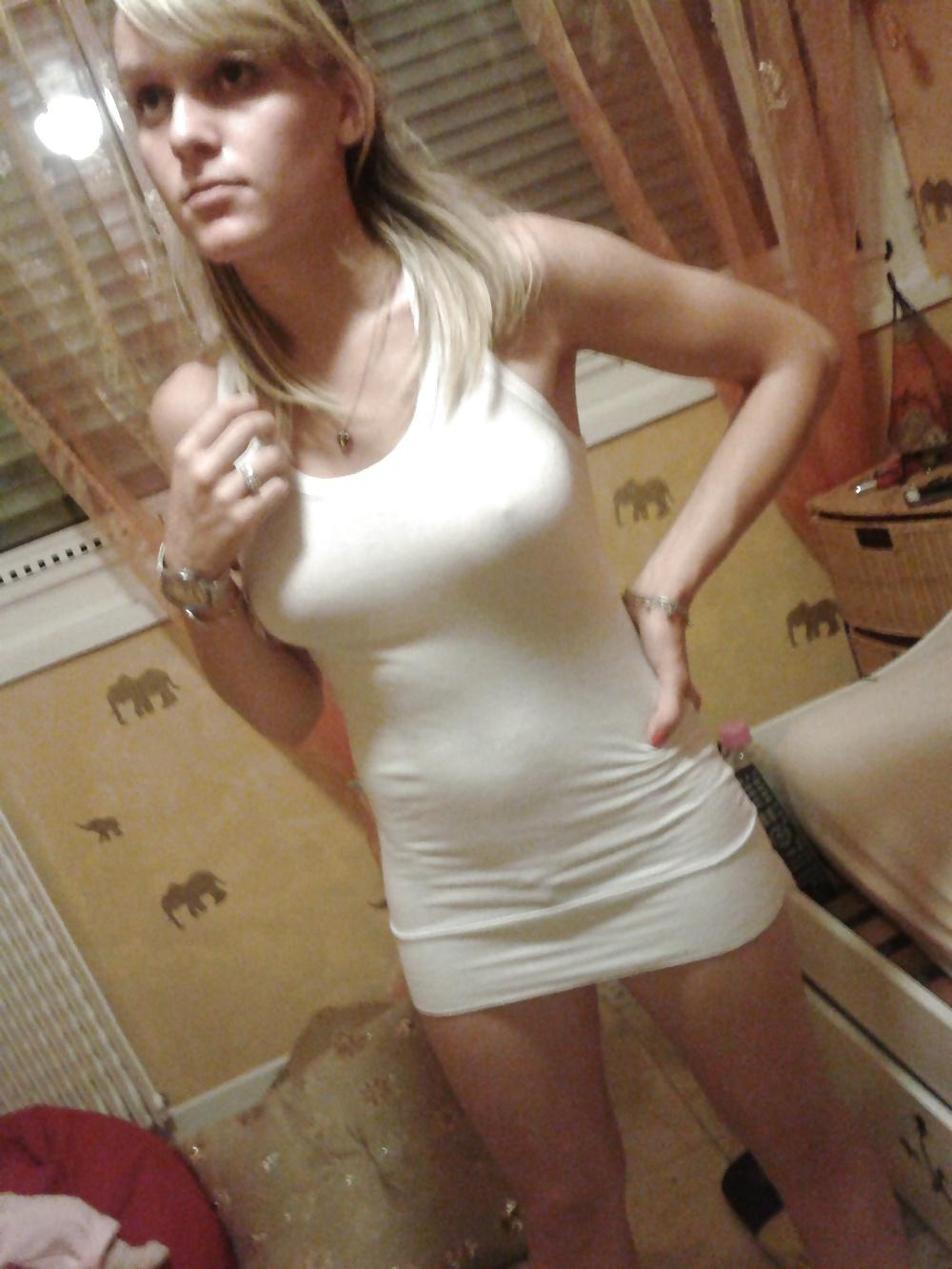 19P Sexy blonde girlfriend home teen tits pussy butt ass feet