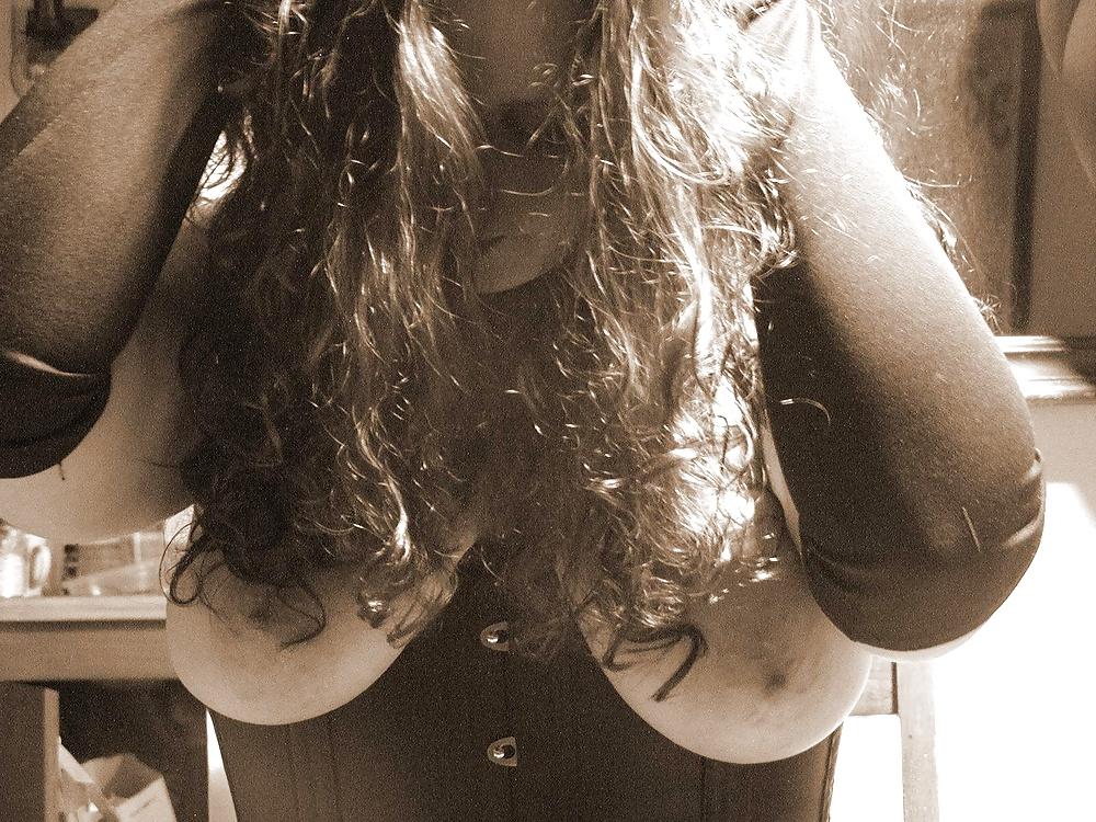 25P Amateur lady models mystery imagination