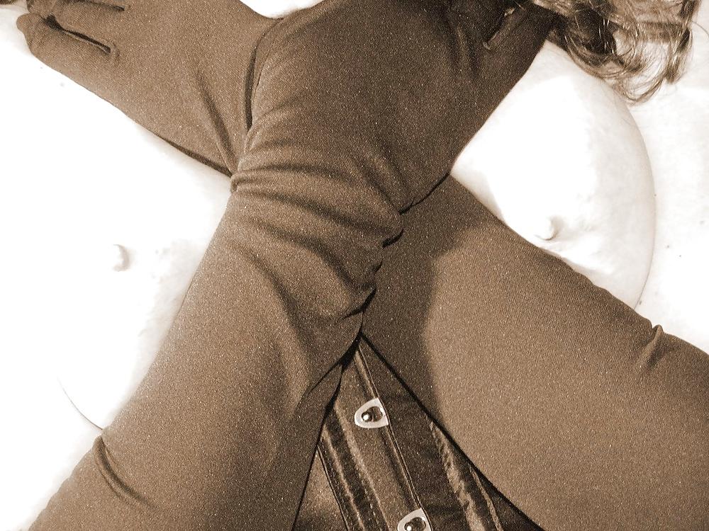 25P Amateur lady models mystery imagination