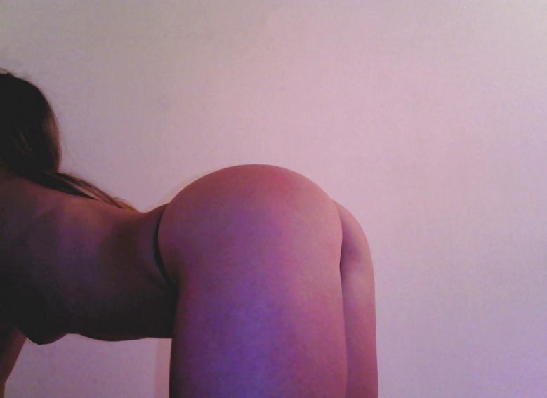 25P Amateur Lady Ass 22
