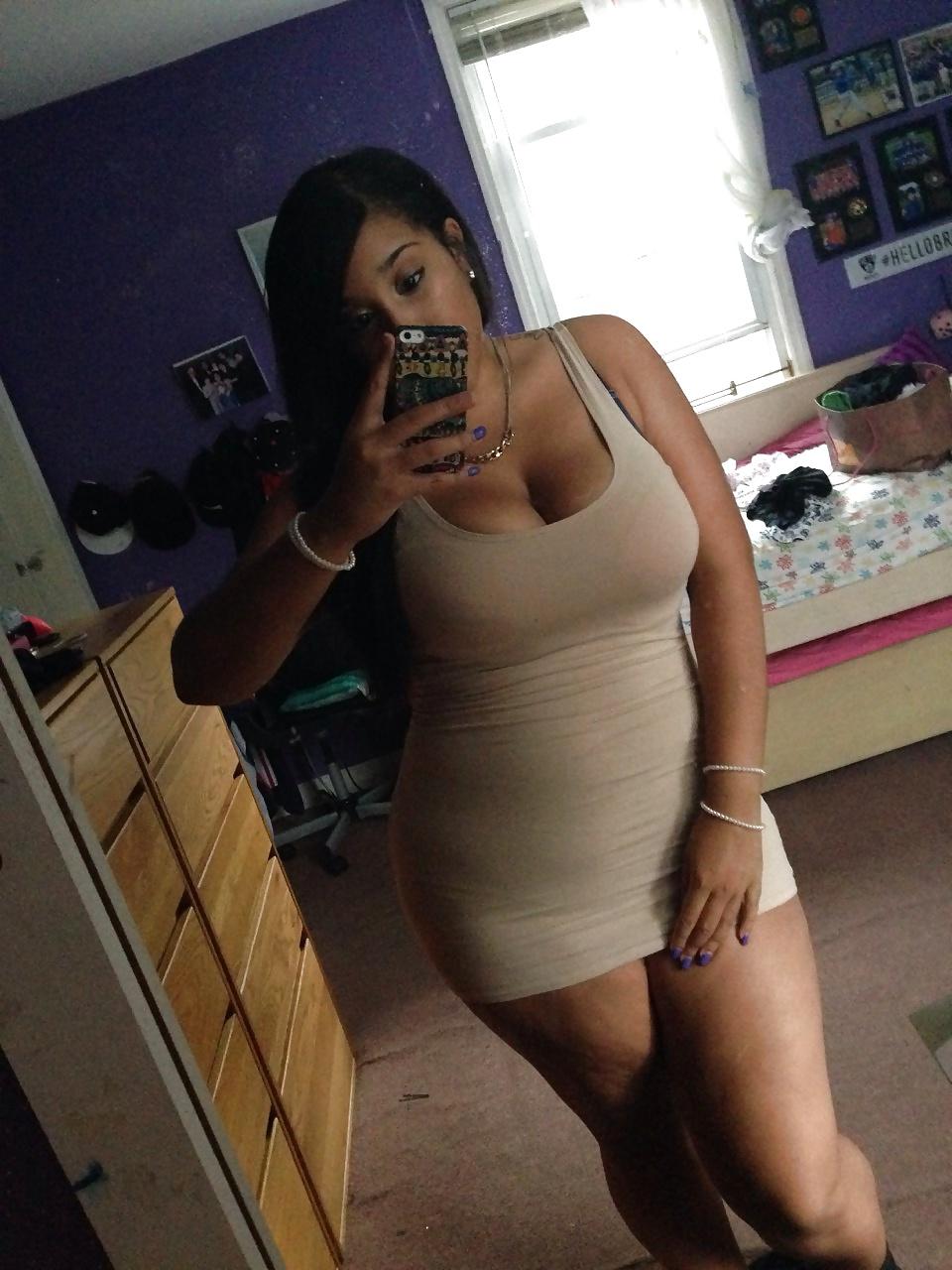 25P Selfie Sluts - non nude