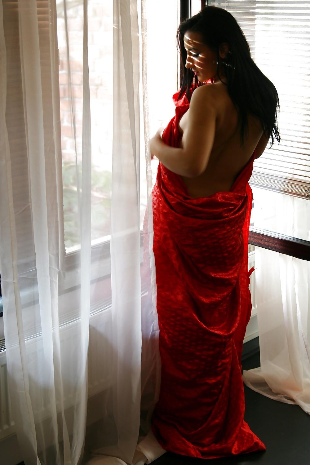 16P ROMANTIC VIEW