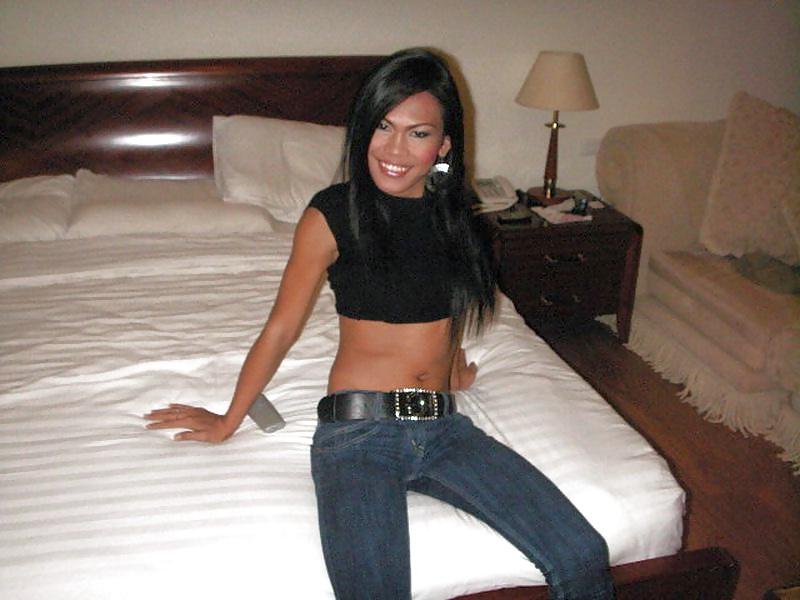 25P Ladyboy Lek aus Pattaya
