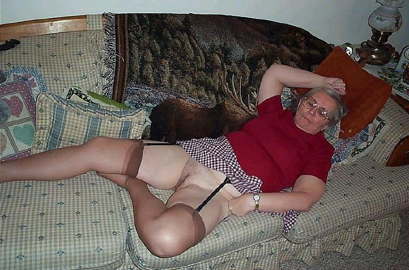24P Comment For Sexy Granny Alice