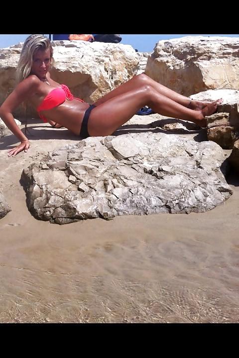 21P Super hot blonde non nude (comment please) #04