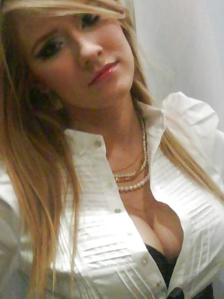 21P Super hot blonde non nude (comment please) #04