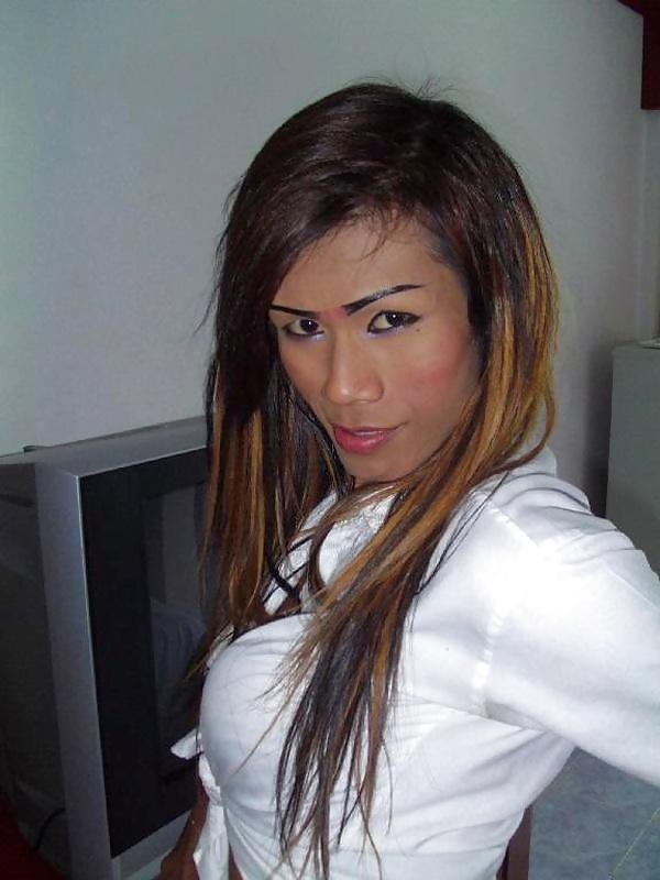 25P Pattaya Ladyboy Gita aka Kitar