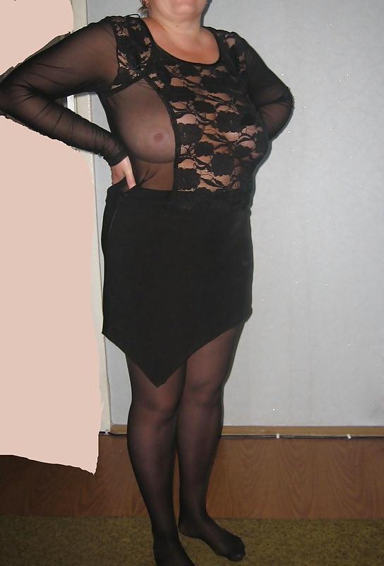 25P Mature lady