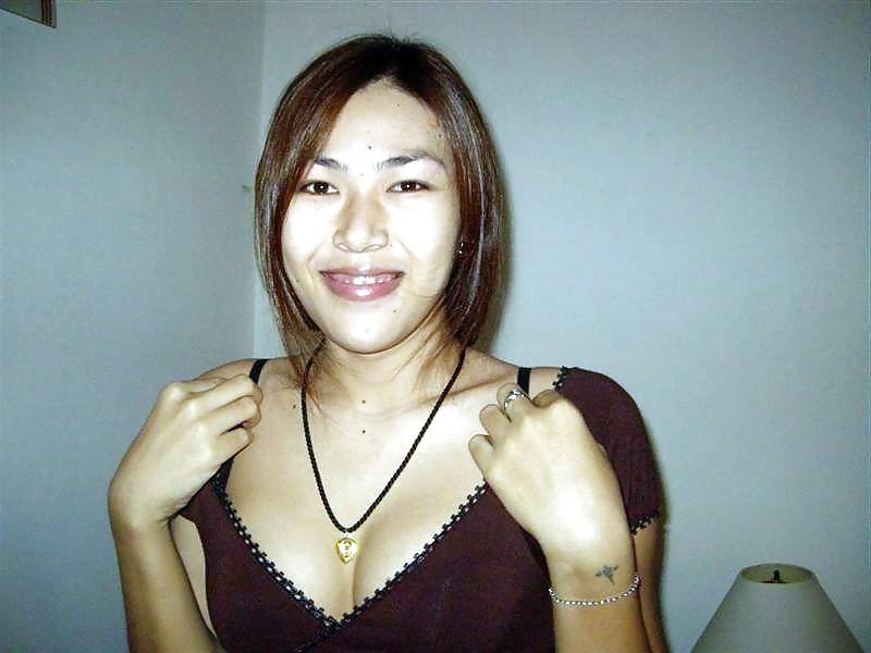 24P Pattaya Ladyboy Noona