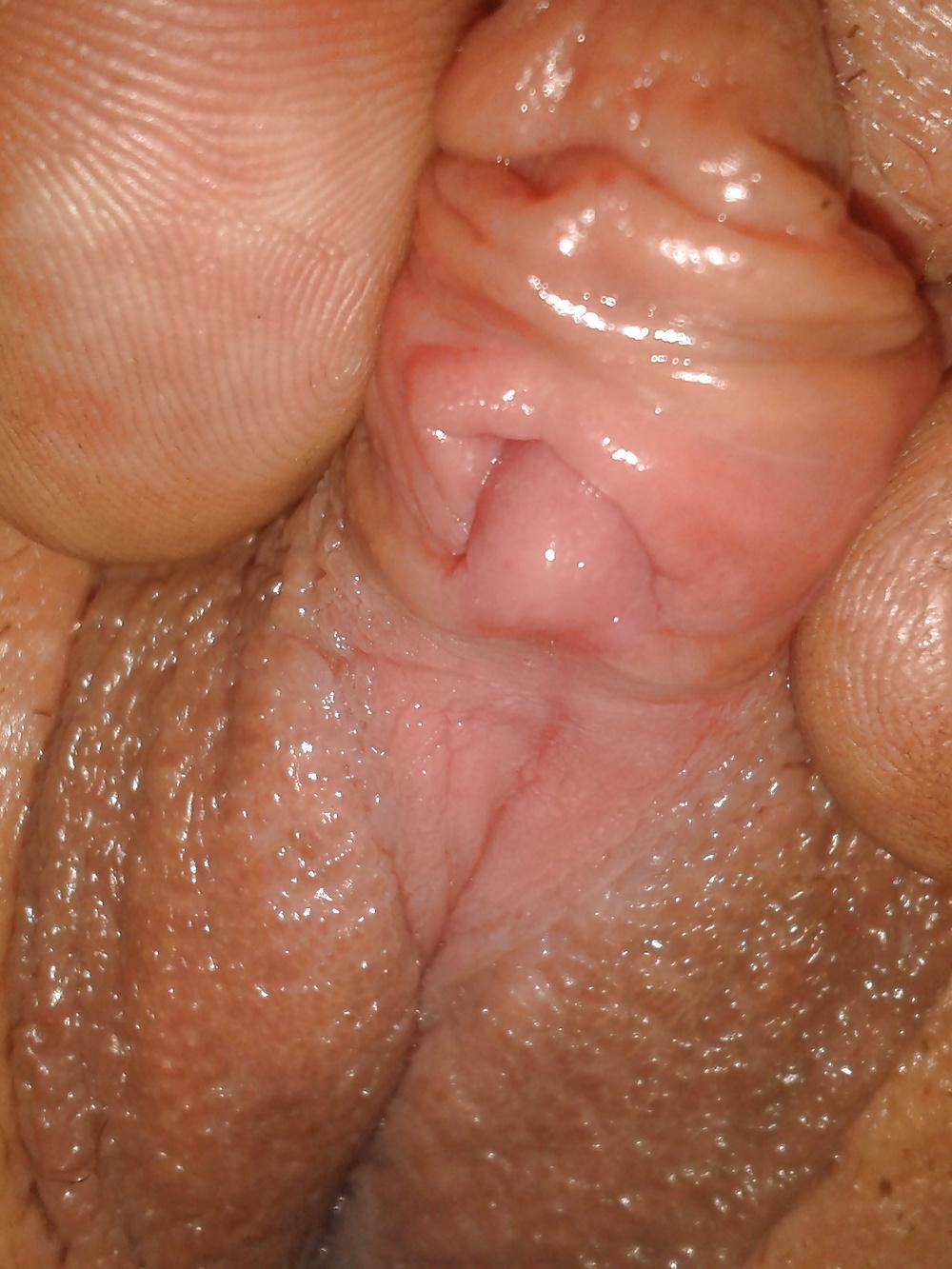 13P A Few Wet Pussy Close Up's From Wife