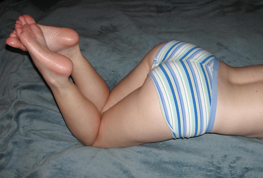 13P Horny white wife with huge nipples