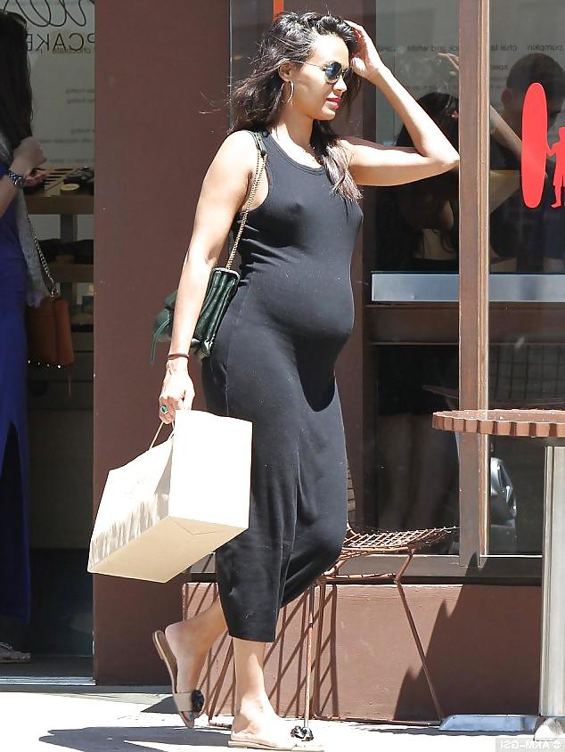 4P Zoe Saldana Nipples & Pokies 