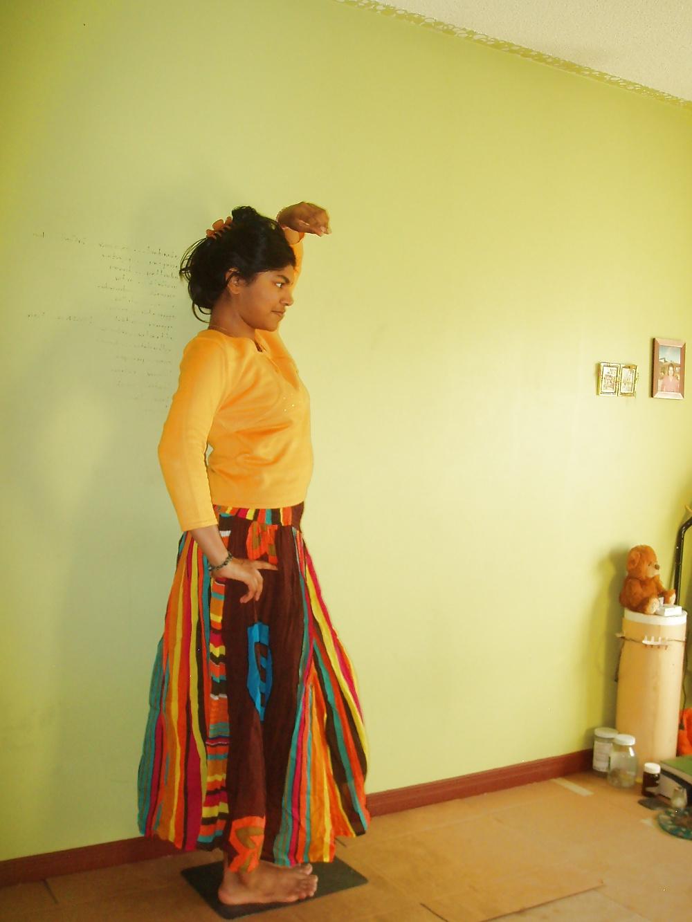 7P Stepsister in Yellow Skirt (Non-nude)