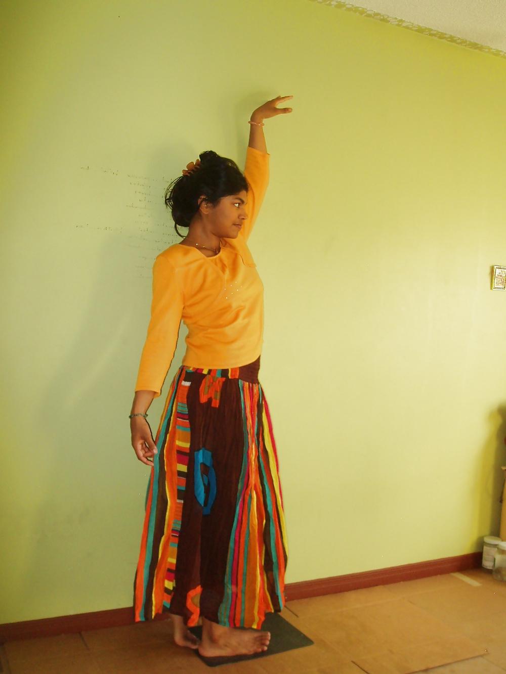 7P Stepsister in Yellow Skirt (Non-nude)