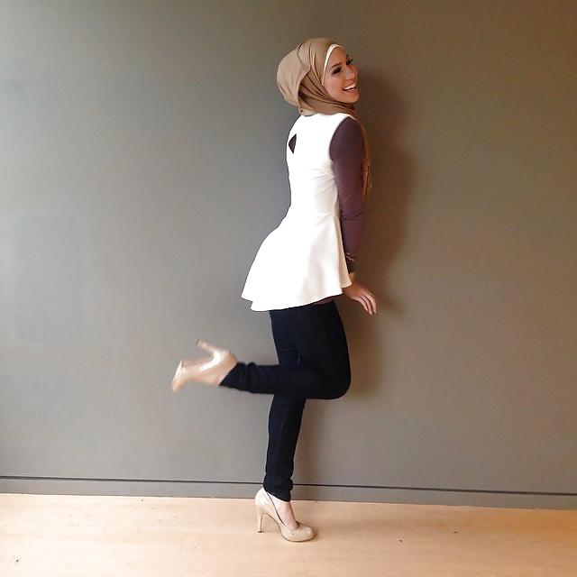25P Sexy hijabi girll - she's virgin ... - 2 -