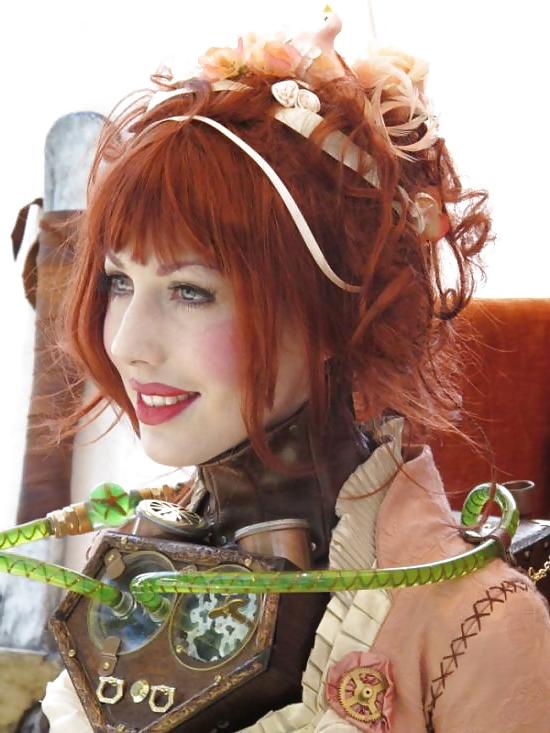 25P Steampunk Girls