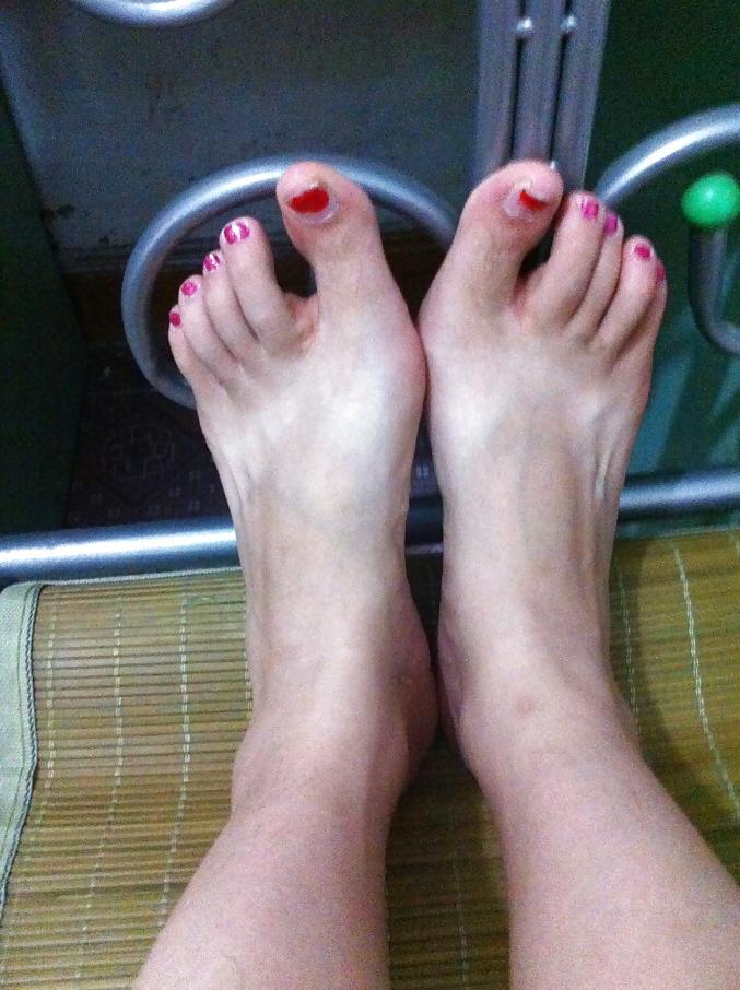 12P (3) My asian GF's feet, toes and soles! Chinese foot fetish!