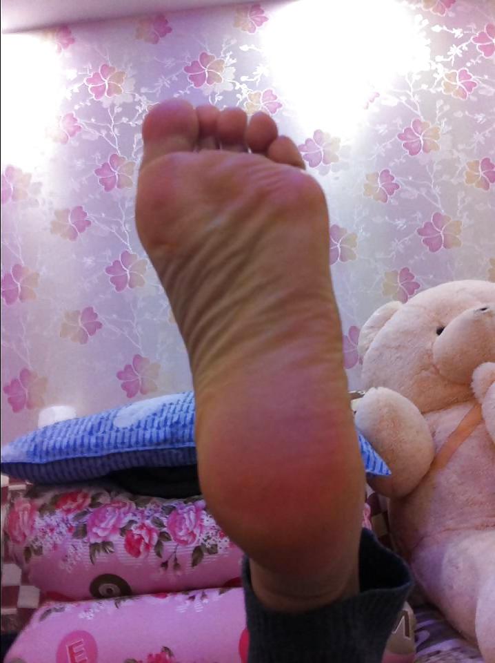 12P (3) My asian GF's feet, toes and soles! Chinese foot fetish!