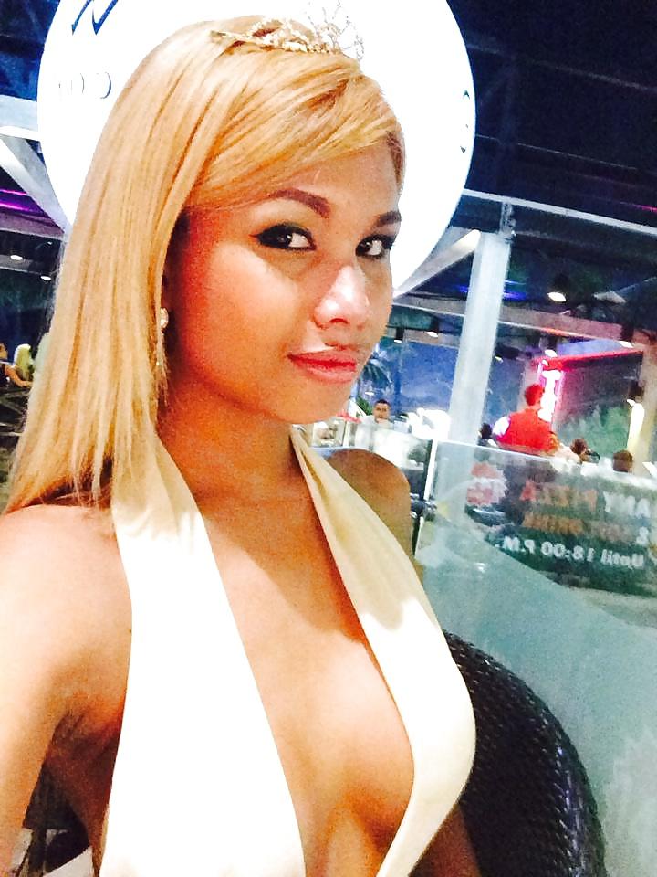18P Top thailändische Prostituierte (kein Ladyboy)