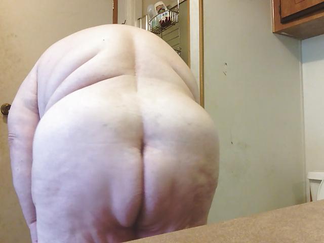 8P Grandma butt