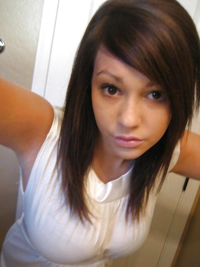 20P Busty Mix Non Nude