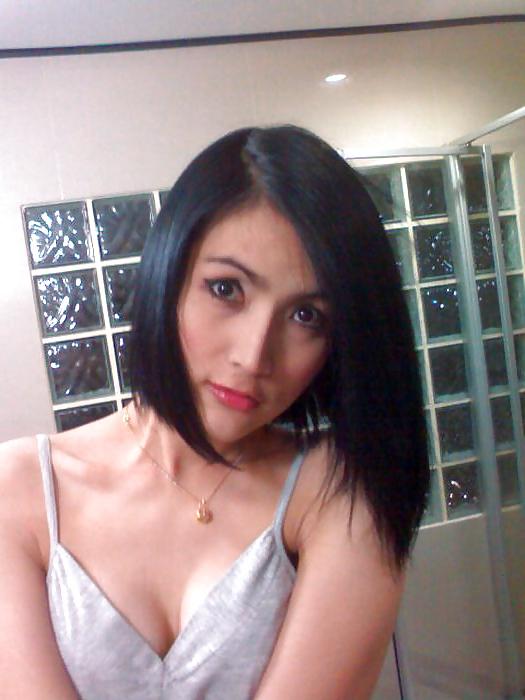 25P Ladyboy Jenny from Bangkok