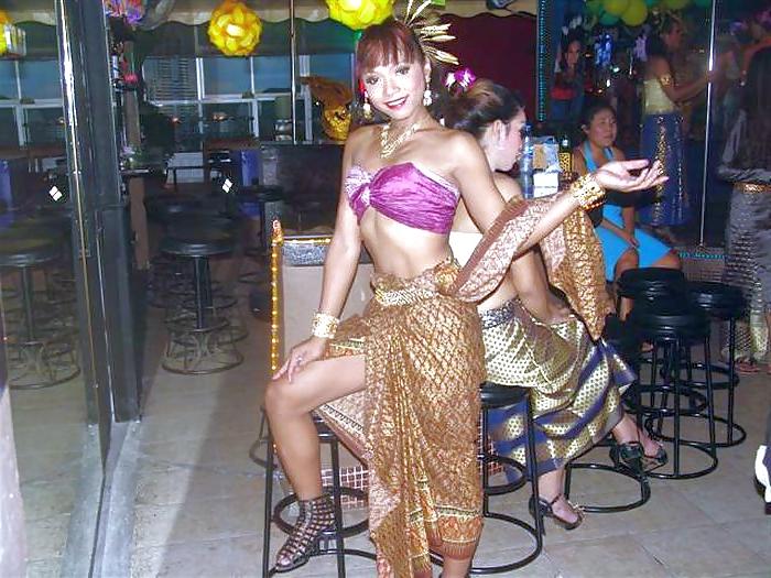 25P Phuket Ladyboy Peng
