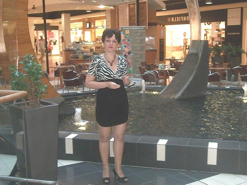 13P Mature Lady - Vanessa