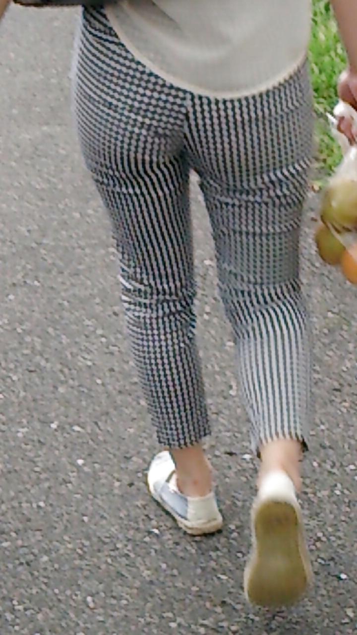 6P Very beautiful woman