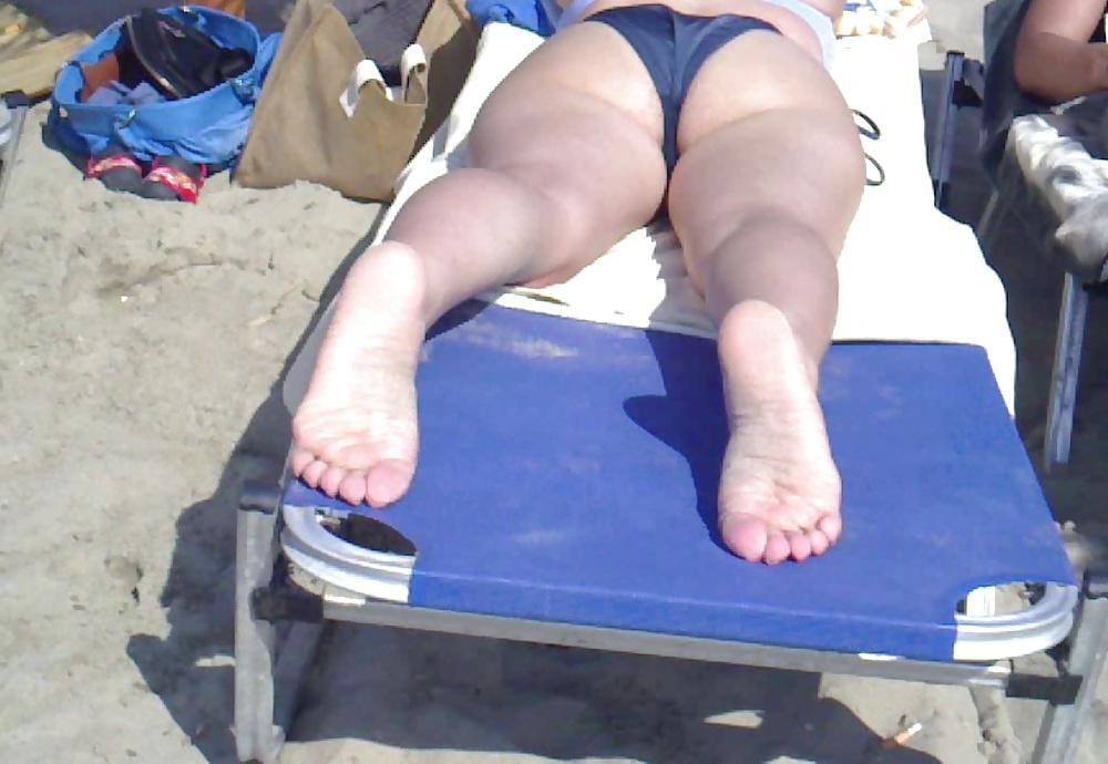 21P Greek Milf Soles