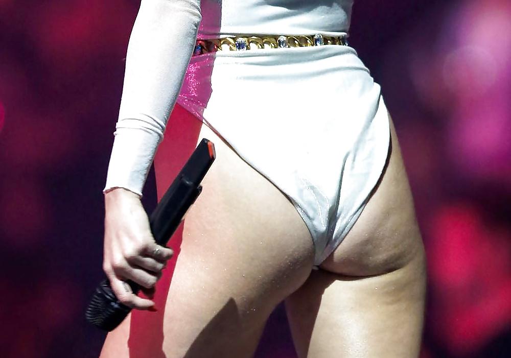 14P Butt Challenge - Which Butt belongs to which Celeb ?