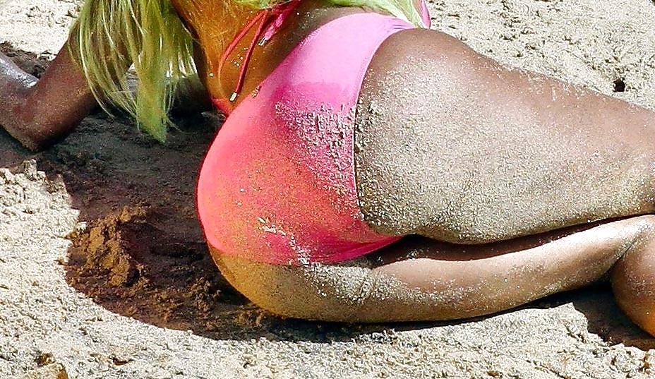 14P Butt Challenge - Which Butt belongs to which Celeb ?