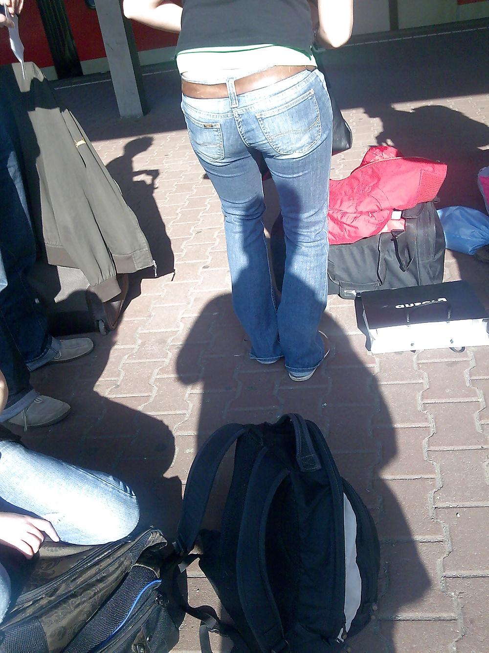 8P Jeans Ass Voyeur 4