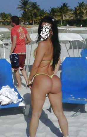 25P Ella and friends on vacation!