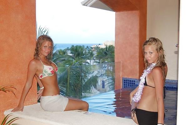 25P Facebook non-nude babes 2
