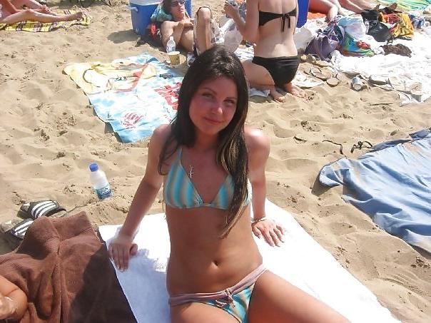 25P Facebook non-nude babes 2