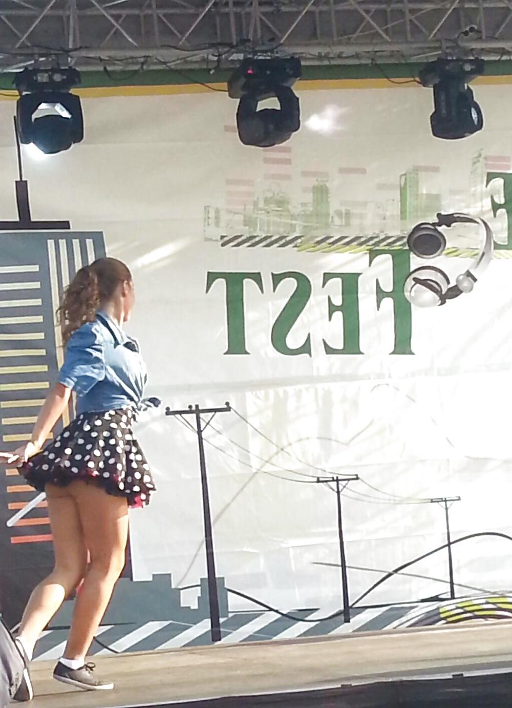 25P Spy sexy teens dancer romanian