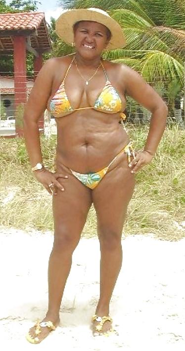 22P Granny bikini yes