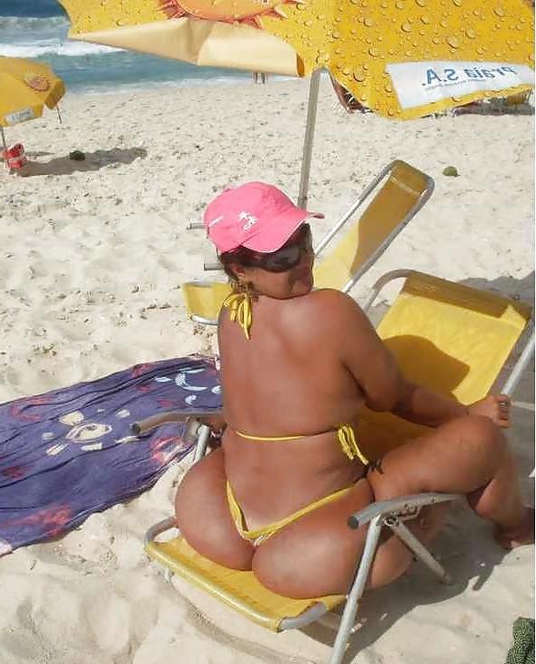 22P Granny bikini yes