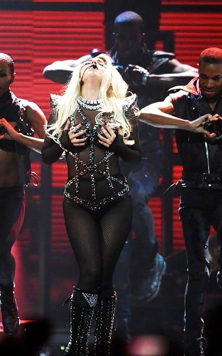 25P LADY GAGA,ASS,CROTCH SHOTS
