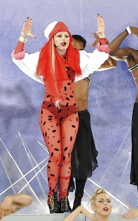25P LADY GAGA,ASS,CROTCH SHOTS